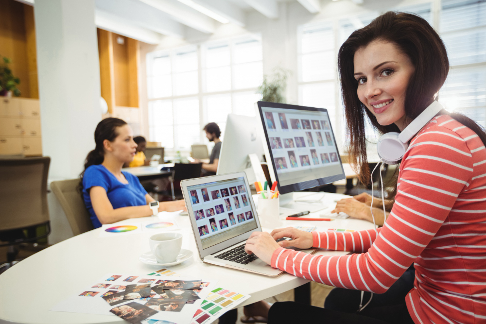 hire e commerce website designer